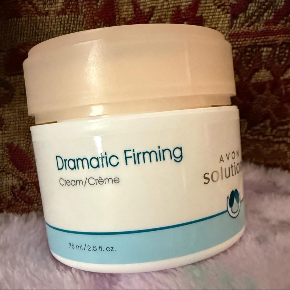 Avon Solutions Dramatic Firming Cream - White and Tan